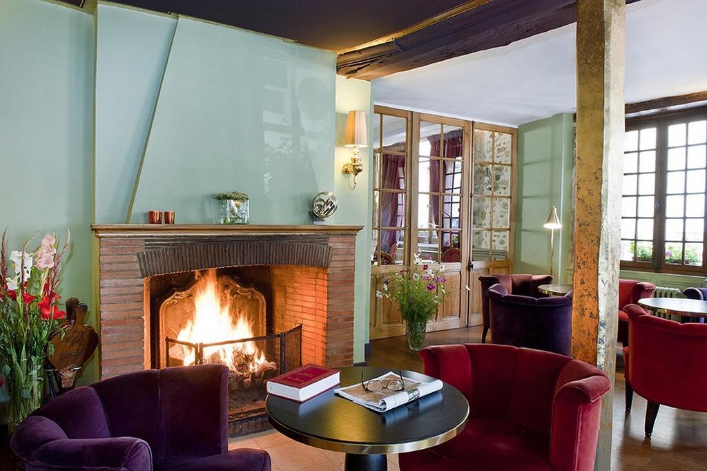 Logis - Hotel & Restaurant Du Tribunal 莫尔塔涅欧佩什 外观 照片